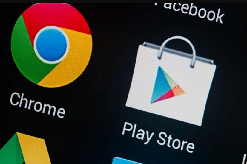 Google Play স্টোরে আজকাল ফেক অ্যাপের সংখ্যা অনেক বেড়ে গিয়েছে। আর গুগল এই অ্যাপগুলিকে চিহ্নিত করে সেই অ্যাপগুলিকে প্লে স্টোর থেকে সরিয়ে ফেলছে।  VPNPro রিপোর্ট অনুযায়ী প্লে স্টোরে এমন ২৪টি অ্যাপে ম্যালওয়ার আর রোগওয়্যার রয়েছে যা আপনার ফোনের জন্য হানিকারক। 