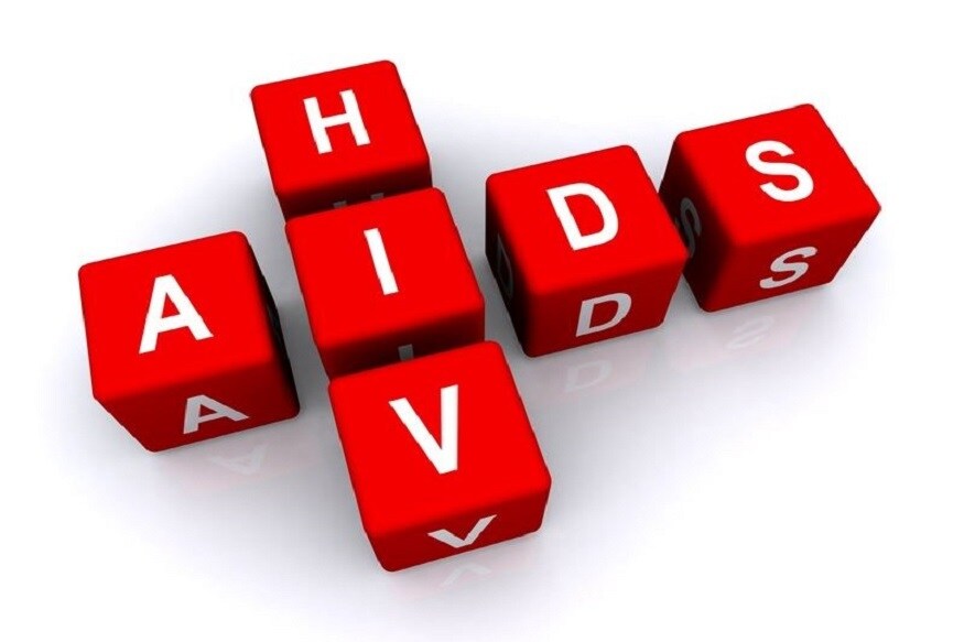 বিশ্বব্যাপী HIV ভাইরাসে আক্রান্ত হয়ে মারা গেছে প্রায় সাড়ে তিন কোটির বেশি মানুষ বলে জানা গিয়েছে। প্রতি বছর নতুন করে আরও ১৮ লাখের মতো মানুষ এই ভাইরাসে আক্রান্ত হচ্ছেন। এই আর এই মারণ রোগের হাত থেকে আমাদের বাঁচাতে পারে কলা। বিশ্বব্যাপী HIV ভাইরাসে আক্রান্ত হয়ে মারা গেছে প্রায় সাড়ে তিন কোটির বেশি মানুষ বলে জানা গিয়েছে। প্রতি বছর নতুন করে আরও ১৮ লাখের মতো মানুষ এই ভাইরাসে আক্রান্ত হচ্ছেন। এই আর এই মারণ রোগের হাত থেকে আমাদের বাঁচাতে পারে কলা।