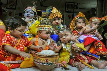 এবারের জন্মষ্টমী কবে, কখন পড়ছে আর কীভাবেই করবেন এই পুজো, জেনে নিন বিস্তারিত
