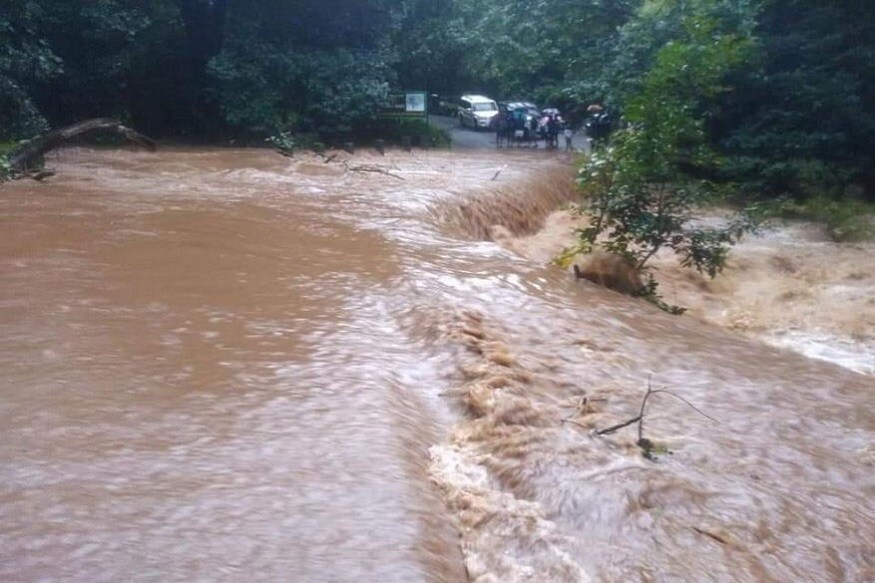 দেশের একাধিক রাজ্যে বন্যা পরিস্থিতি। বন্যায় বিপর্যস্ত কর্নাটকের বিস্তীর্ণ এলাকা। (Image: Special Arrangement) দেশের একাধিক রাজ্যে বন্যা পরিস্থিতি। বন্যায় বিপর্যস্ত কর্নাটকের বিস্তীর্ণ এলাকা। (Image: Special Arrangement)