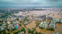 টানা ভারী বৃষ্টিতে বিপত্তি, দেশের একাধিক রাজ্যে বন্যা পরিস্থিতি টানা ভারী বৃষ্টিতে বিপত্তি, দেশের একাধিক রাজ্যে বন্যা পরিস্থিতি
