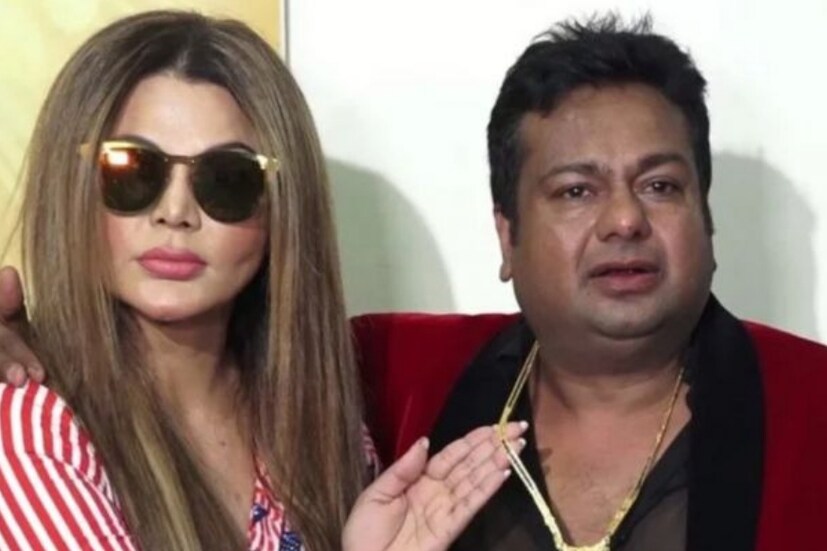 দীপককে রাখী জানিয়েছেন তিনি পতিব্রতা নারী ৷ তোমাকে পাতাল থেকেও টেনে বের করব দীপক ৷ তুমি আমার কালী বা দুর্গার রূপ দেখনি ৷ মা দুর্গা হলে ত্রিশূল দিয়ে বধ করব ৷ ছবি সংগৃহীত ৷ 