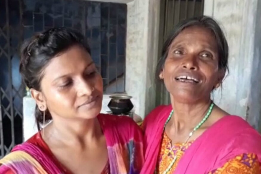 রাণু মণ্ডলের প্রথম স্বামীর সন্তান সাথী। তাঁর এক বড় দাদাও রয়েছে। রাণুর দ্বিতীয় বিবাহের থেকেও দুই সন্তান রয়েছে। সাথীর বিবাহ বিচ্ছেদ হয়ে গিয়েছে, বীরভূমের সুরিতে একটি ছোট মুদির দোকান চালান। রাণু মণ্ডলের প্রথম স্বামীর সন্তান সাথী। তাঁর এক বড় দাদাও রয়েছে। রাণুর দ্বিতীয় বিবাহের থেকেও দুই সন্তান রয়েছে। সাথীর বিবাহ বিচ্ছেদ হয়ে গিয়েছে, বীরভূমের সুরিতে একটি ছোট মুদির দোকান চালান।