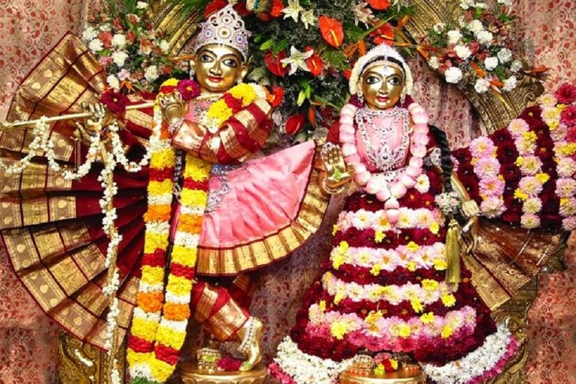 ইসকনে পালিত হচ্ছে যথাযথ রীতি মেনে ঝুলন যাত্রা উৎসব। দেশ-বিদেশের হাজার হাজার ভক্ত সমাগম ঘটেছে ইসকনে । ছবি সংগৃহীত ৷ 