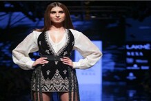 মুডের সঙ্গে মিলে যাক পোশাকে রং, রীতু কুমারের কালেকশনে মুডের ছোঁয়া মুডের সঙ্গে মিলে যাক পোশাকে রং, রীতু কুমারের কালেকশনে মুডের ছোঁয়া