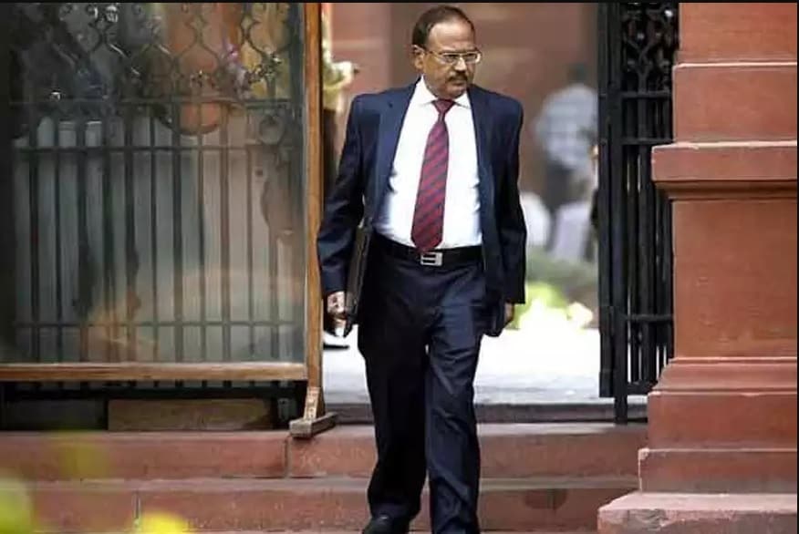 বর্তমানে মিশন মঙ্গল নিয়ে ব্যস্ত রয়েছেন অক্ষয় কুমার ৷ অজিত দোভাল পাকিস্তানে ভারতের গুপ্তচর হিসাবে কাজ করেচেন বহু বছর ধরেই ৷ ছবি সংগৃহীত ৷ বর্তমানে মিশন মঙ্গল নিয়ে ব্যস্ত রয়েছেন অক্ষয় কুমার ৷ অজিত দোভাল পাকিস্তানে ভারতের গুপ্তচর হিসাবে কাজ করেচেন বহু বছর ধরেই ৷ ছবি সংগৃহীত ৷