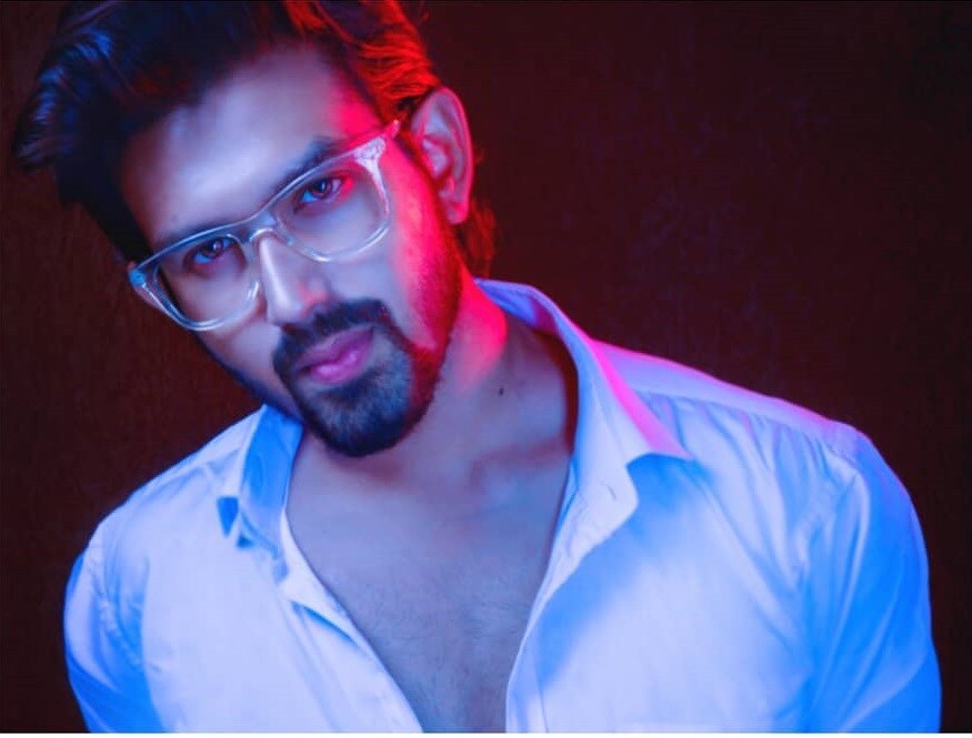 • অভিনয়ের মাধ্যমেই তাঁদের আলাপ ৷ ধীরে ধীরে ভাললাগা, ভালবাসা ৷ এখন চুটিয়ে প্রেম করছেন তাঁরা ৷ বছর দুয়েকের সম্পর্ক তাঁদের ৷ ছবি: ইনস্টাগ্রাম ৷ • অভিনয়ের মাধ্যমেই তাঁদের আলাপ ৷ ধীরে ধীরে ভাললাগা, ভালবাসা ৷ এখন চুটিয়ে প্রেম করছেন তাঁরা ৷ বছর দুয়েকের সম্পর্ক তাঁদের ৷ ছবি: ইনস্টাগ্রাম ৷