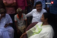 ‘দিদিকে বলো’ তে ফোন, মুখ্যমন্ত্রী নিজে চলে এলেন মৎসজীবীদের বাড়িতে ‘দিদিকে বলো’ তে ফোন, মুখ্যমন্ত্রী নিজে চলে এলেন মৎসজীবীদের বাড়িতে