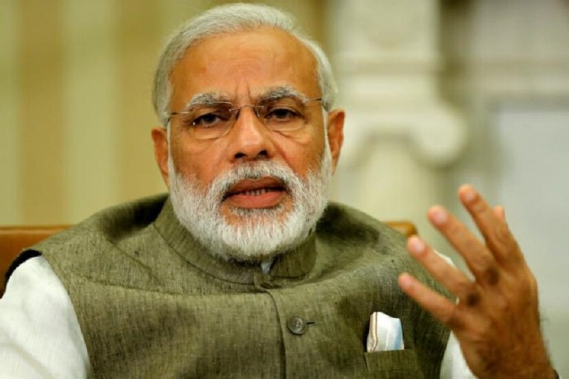 দেশের অর্থনীতিকে চাঙ্গা করতে একাধিক পদক্ষেপ নিতে চলেছে মোদি সরকার । অটোমোবাইল সহ একাধিক ক্ষেত্রেই হ্রাস পেয়েছে অর্থনৈতিক বৃদ্ধির হার । সেই পরিপ্রেক্ষিতেই ৫টি সেক্টরে একগুচ্ছ পদক্ষেপ নিতে চলেছে অর্থমন্ত্রক । 