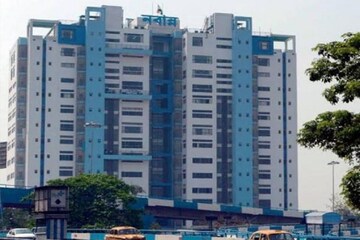 নবান্নে বিপর্যয় মোকাবিলা দফতরের কন্ট্রোলরুম, পরিস্থিতিতে নজর রাখতে সতর্কতা