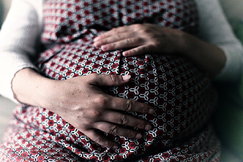 এই পরিস্থতিতে বিশ্বে তৈরি হয়েছে কন্ডোম সংকট। বাজার থেকে কার্যত উধাও হয়ে গিয়েছে গর্ভনিরোধক ওষুধ। এর ফলে, অল্প ও মধ্য আয়ের দেশগুলির অন্তত ৪ কোটি ৭০ লক্ষ মহিলা ওই সব গর্ভনিরোধক ব্যবহার করতে পারছেন না। যার পরিণতিতে আর কয়েক মাসের মধ্যে ওই দেশগুলিতে অনিচ্ছাকৃত মাতৃত্বের শিকার হতে হবে অন্তত ৭০ লক্ষ মহিলাদেরকে। এমনটাই জানিয়েছে রাষ্ট্রপুঞ্জ। 