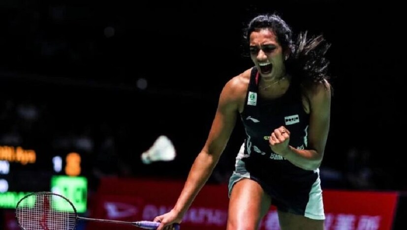 মায়ের জন্মদিনে এই সাফল্য সিন্ধু স্বাভাবিকভাবেই তাঁর এই অ্যাচিভমেন্ট মা-কে ই উৎসর্গ করেছেন ৷ তিনি জানিয়েছেন তাঁর মা এই দিন দারুণভাবে ব্যস্ত ছিলেন ৷ অনেকে ছিল ৷ এই ঘটনা পরেই মাকে সেটা বলেন সিন্ধু ৷ স্বাভাবিকভাবেই খুশি তিনি ৷ 