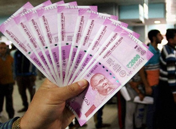 কীভাবে টাকা তুলবে ? প্রথমে https://unifiedportal-mem.epfindia.gov.in/memberinterface/ ওয়েবসাইটে গিয়ে UAN নম্বর, পাসওয়ার্ড ও ক্যাপচা কোর্ড দিয়ে অ্যাকাউন্ট লগ ইন করতে হবে ৷ এরপর ম্যানেজ ট্যাবে কেওয়াইসি অপশনে ক্লিক করতে হবে ৷ এখানে আপনাকে জিজ্ঞাসা করা হবে আধার, প্যান কার্ড ও ব্যাঙ্ক অ্যাকাউন্ট ভেরিফাই করা রয়েছে কিনা ৷ এরপর অনলাইন পরিষেবায় যেতে হবে ৷ এরপর ক্লেম অপশনে ক্লিক করতে হবে ৷ স্ক্রিনে মেম্বর ডিটেল, কেওয়াইসি ডিটেল দেখা যাবে এবং ক্লেম ফর্ম সাবমিট করার জন্য প্রসিড ফর অনলাইন ক্লেমে ক্লিক করতে হবে ৷ কীভাবে টাকা তুলবে ? প্রথমে https://unifiedportal-mem.epfindia.gov.in/memberinterface/ ওয়েবসাইটে গিয়ে UAN নম্বর, পাসওয়ার্ড ও ক্যাপচা কোর্ড দিয়ে অ্যাকাউন্ট লগ ইন করতে হবে ৷ এরপর ম্যানেজ ট্যাবে কেওয়াইসি অপশনে ক্লিক করতে হবে ৷ এখানে আপনাকে জিজ্ঞাসা করা হবে আধার, প্যান কার্ড ও ব্যাঙ্ক অ্যাকাউন্ট ভেরিফাই করা রয়েছে কিনা ৷ এরপর অনলাইন পরিষেবায় যেতে হবে ৷ এরপর ক্লেম অপশনে ক্লিক করতে হবে ৷ স্ক্রিনে মেম্বর ডিটেল, কেওয়াইসি ডিটেল দেখা যাবে এবং ক্লেম ফর্ম সাবমিট করার জন্য প্রসিড ফর অনলাইন ক্লেমে ক্লিক করতে হবে ৷