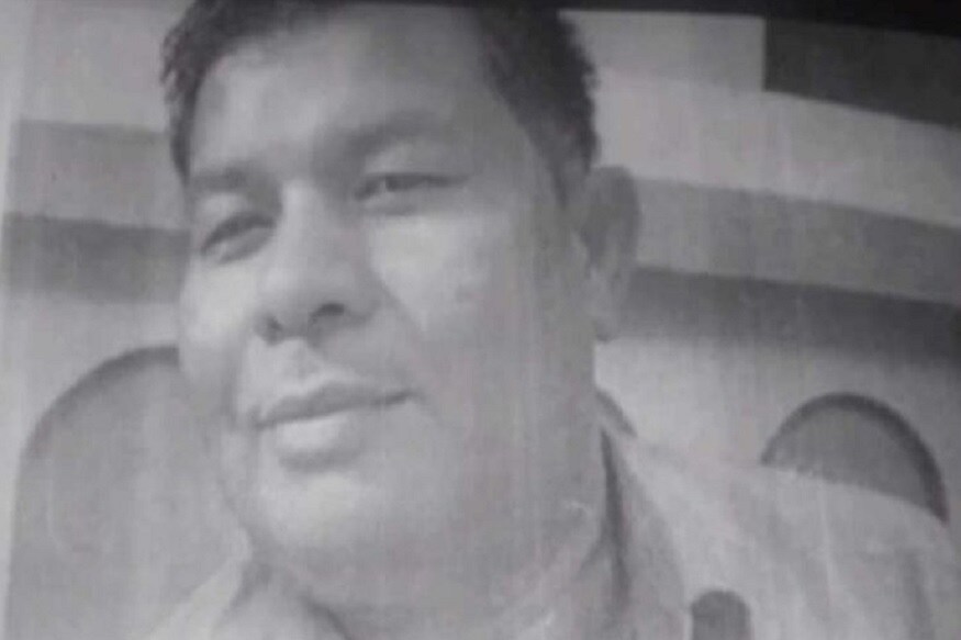 • অবাক কাণ্ড ঘটালেন এই ব্যক্তি ৷ এমনিতেই বিহারে এমন সব ঘটনা ঘটে যা শুনে তাজ্জবনে যেতে হয় ৷ এবার চোখ কপালে তোলা এই ঘটনাও ঘটল বিহারেই ৷ ছবি: সংগৃহীত ৷ • অবাক কাণ্ড ঘটালেন এই ব্যক্তি ৷ এমনিতেই বিহারে এমন সব ঘটনা ঘটে যা শুনে তাজ্জবনে যেতে হয় ৷ এবার চোখ কপালে তোলা এই ঘটনাও ঘটল বিহারেই ৷ ছবি: সংগৃহীত ৷