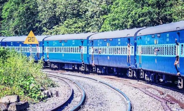 হবিবগঞ্জ স্টেশন থেকে রিবা পর্যন্ত চলবে স্পেশ্যাল ট্রেন ৷ ১০ অগাস্ট থেকে চলবে ট্রেন ৷ এই ট্রেনের জন্য টিকিটের বুকিং শুরু হয়ে গিয়েছে ইতিমধ্যেই ৷ এই ট্রেনে রয়েছে মোট ২২টি কামরা ৷ ১৭টি কামরা স্লিপার, ৪টি এসএলআর ও একটি 3AC কামরা থাকবে ৷ হবিবগঞ্জ স্টেশন থেকে রিবা পর্যন্ত চলবে স্পেশ্যাল ট্রেন ৷ ১০ অগাস্ট থেকে চলবে ট্রেন ৷ এই ট্রেনের জন্য টিকিটের বুকিং শুরু হয়ে গিয়েছে ইতিমধ্যেই ৷ এই ট্রেনে রয়েছে মোট ২২টি কামরা ৷ ১৭টি কামরা স্লিপার, ৪টি এসএলআর ও একটি 3AC কামরা থাকবে ৷