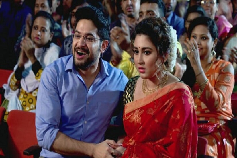 বাংলা টেলিভিশনের আরো একটি জনপ্রিয় সিরিয়াল 'ফাগুন বউ'। এই সিরিয়ালে মুখ্য চরিত্রে অভিনয় করছেন বিক্রম চট্টোপাধ্যায় ও ঐন্দ্রিলা সেন। photo source collected