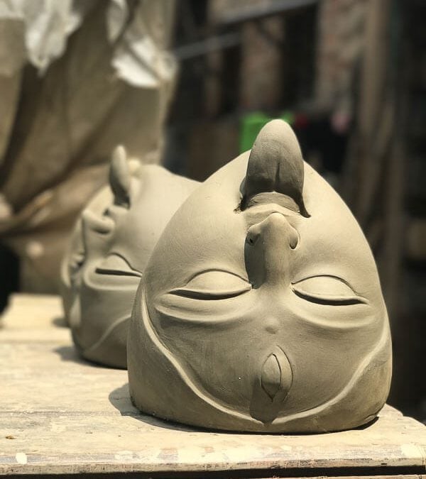 • ফলে হাজার হাজার পুরুষের পুণ্যে বেশ্যাদ্বারের মাটি হয়ে ওঠে পবিত্র ৷ সে কারণেই এই মাটি দিয়ে গড়তে হয় দেবী মূর্তি ৷ এই আচার থেকে বোঝানো হয় যে, নারী মায়ের জাতি। • ফলে হাজার হাজার পুরুষের পুণ্যে বেশ্যাদ্বারের মাটি হয়ে ওঠে পবিত্র ৷ সে কারণেই এই মাটি দিয়ে গড়তে হয় দেবী মূর্তি ৷ এই আচার থেকে বোঝানো হয় যে, নারী মায়ের জাতি।