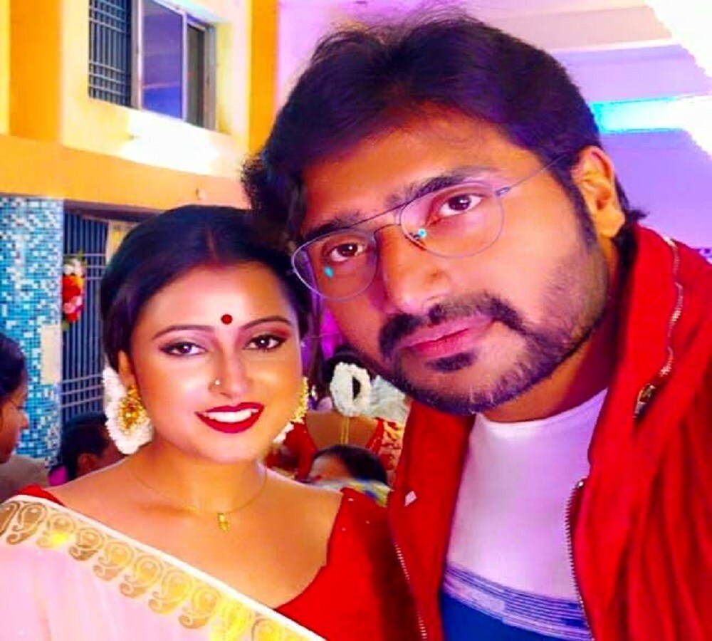 ফেসবুকে তাঁর হিরোকে জন্মদিনের শুভেচ্ছা জানালেন তিনি ৷ লিখলেন Happy Birthday #Param ৷ ছবি সৌজন্যে ফেসবুক ৷ ফেসবুকে তাঁর হিরোকে জন্মদিনের শুভেচ্ছা জানালেন তিনি ৷ লিখলেন Happy Birthday #Param ৷ ছবি সৌজন্যে ফেসবুক ৷