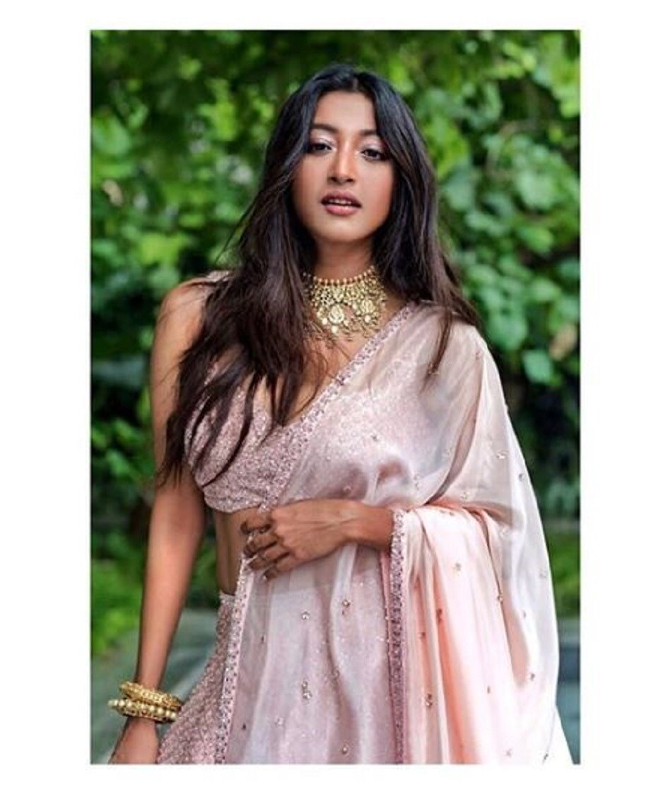 বিয়ে করে গুয়াহাটিতে সংসার পেতেছেন পাওলি। যদিও বিয়ের পরেও তিনি অভিনয় ছাড়েননি। তবে কাজ কিছুটা কমিয়েছেন।photo source Instagram বিয়ে করে গুয়াহাটিতে সংসার পেতেছেন পাওলি। যদিও বিয়ের পরেও তিনি অভিনয় ছাড়েননি। তবে কাজ কিছুটা কমিয়েছেন।photo source Instagram