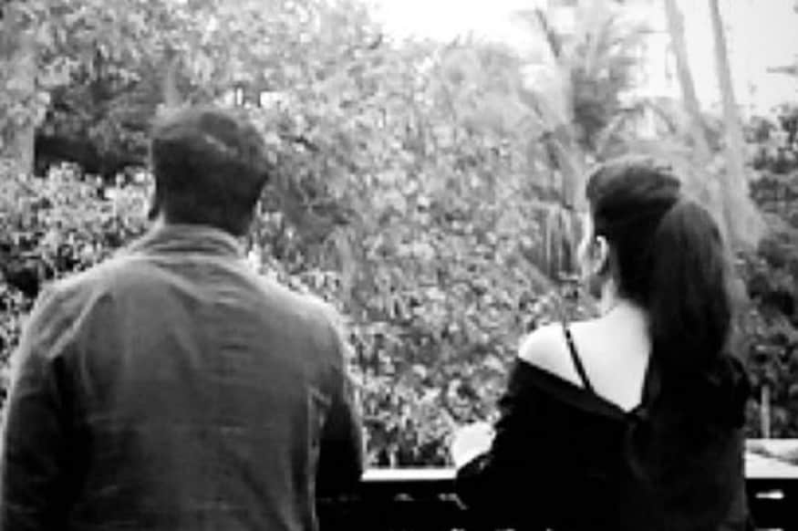 নিজের সোশ্যাল মিডিয়া হ্যান্ডেলে বলিউডের বিখ্যাত এই পরিচালকের সঙ্গে নিজের ছবি পোস্ট করে তাঁকে ভূয়সী প্রশংসায় ভরিয়ে দিলেন ঋতাভরী ৷ Photo Courtesy- Ritabhari Chakravarty/ Instagram Handle নিজের সোশ্যাল মিডিয়া হ্যান্ডেলে বলিউডের বিখ্যাত এই পরিচালকের সঙ্গে নিজের ছবি পোস্ট করে তাঁকে ভূয়সী প্রশংসায় ভরিয়ে দিলেন ঋতাভরী ৷ Photo Courtesy- Ritabhari Chakravarty/ Instagram Handle