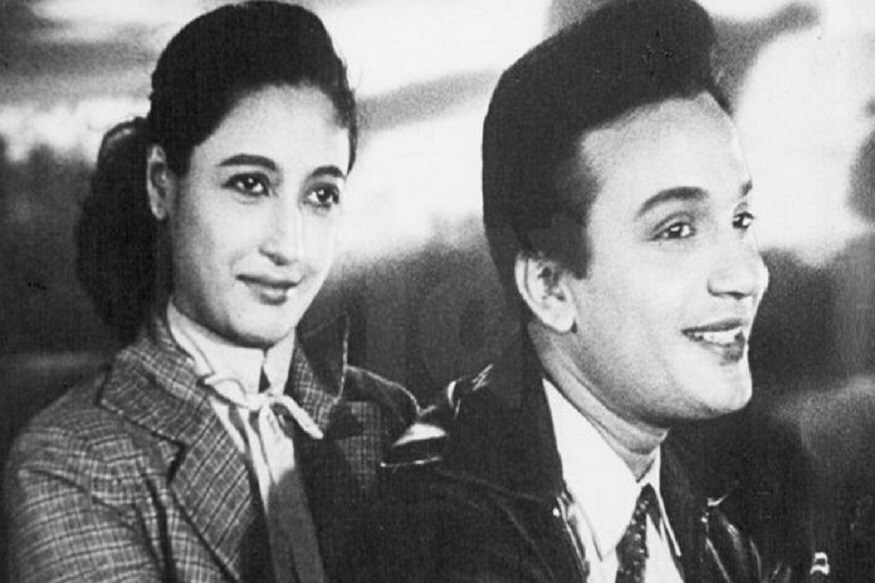 সুচিত্রা সেনের সঙ্গে জুটি বেঁধে একাধিক সুপারহিট ছবি উপহার দিয়েছেন দর্শকদের ৷ সে হারানো সুর হোক বা পথে হলো দেরি, ইন্দ্রাণী, সাড়ে চুয়াত্তর, সপ্তপদী সহ একাধিক মন ছুঁয়ে য়াওয়া ছবি ৷ ছবি সংগৃহীত ৷ সুচিত্রা সেনের সঙ্গে জুটি বেঁধে একাধিক সুপারহিট ছবি উপহার দিয়েছেন দর্শকদের ৷ সে হারানো সুর হোক বা পথে হলো দেরি, ইন্দ্রাণী, সাড়ে চুয়াত্তর, সপ্তপদী সহ একাধিক মন ছুঁয়ে য়াওয়া ছবি ৷ ছবি সংগৃহীত ৷