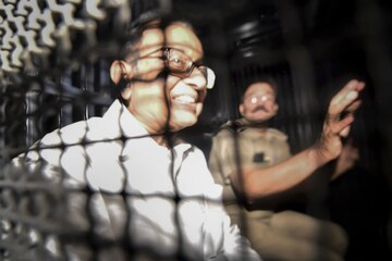 ‘আমি শুধু দেশের অর্থনীতি নিয়েই চিন্তিত’, তিহার জেলে যাওয়ার পথে সরকারকে কটাক্ষ