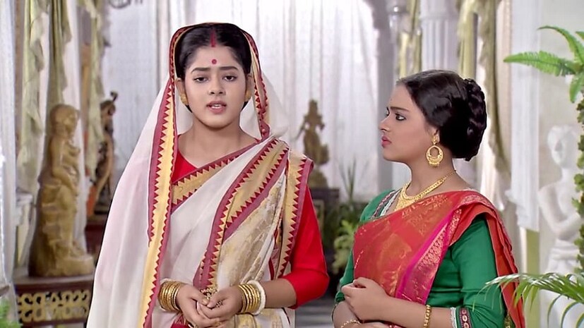 সেরা ডায়ালগের জন্য পুরস্কৃত হলেন অঞ্জন চক্রবর্তী।