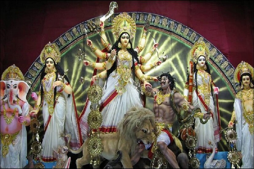 শারদ শুল্কা পঞ্চমীতে মা উমা কৈলাস থেকে পৃথিবীতে আসেন প্রতি বছরই সঙ্গে লক্ষ্মী, গণেশ, কার্তিক ও সরস্বতী ৷ ছবি সংগৃহীত ৷