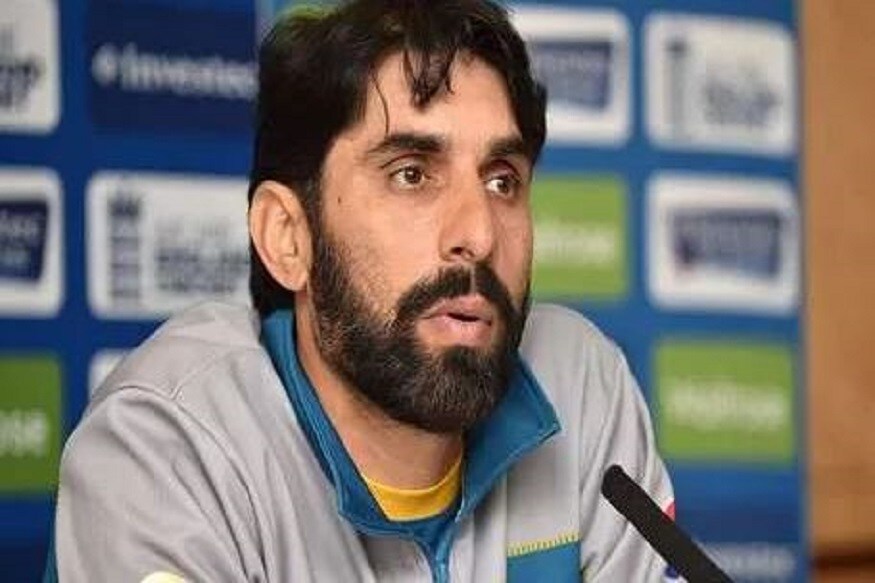 এই প্রশ্নেক উত্তরে পাক কোচ মিসবা উল হক জানান তিনি কোনওরকমের বেতন নিয়ে দাবিদাওয়া রাখেননি ৷ তাঁকে পাক ক্রিকেট দলের জন্য যে বেতন দেওয়া তাতেই রাজি হয়েছেন তিনি ৷ মিসবা ৩.৩৬ কোটি টাকার বেতনে দলের দায়িত্ব নিচ্ছেন ৷ Photo- PTI এই প্রশ্নেক উত্তরে পাক কোচ মিসবা উল হক জানান তিনি কোনওরকমের বেতন নিয়ে দাবিদাওয়া রাখেননি ৷ তাঁকে পাক ক্রিকেট দলের জন্য যে বেতন দেওয়া তাতেই রাজি হয়েছেন তিনি ৷ মিসবা ৩.৩৬ কোটি টাকার বেতনে দলের দায়িত্ব নিচ্ছেন ৷ Photo- PTI