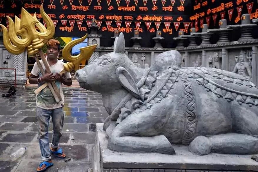 মহালয়ার পরের দিন, অর্থাৎ প্রতিপদ থেকে নবমী পর্যন্ত নয় রাত্রি ধরে মা দুর্গার নয়টি শক্তির যে পূজো হয় তাকেই নবরাত্রি বলে। মহালয়ার পরের দিন, অর্থাৎ প্রতিপদ থেকে নবমী পর্যন্ত নয় রাত্রি ধরে মা দুর্গার নয়টি শক্তির যে পূজো হয় তাকেই নবরাত্রি বলে।