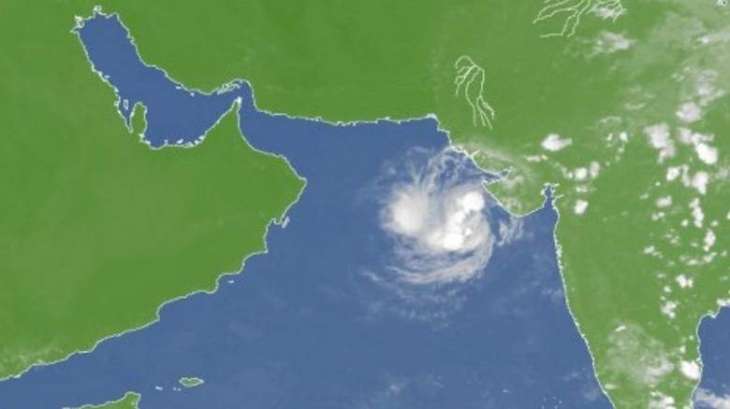 আজ মঙ্গলবার ধরলে আগামী চার দিন গুজরাত, মধ্য প্রদেশ, গোয়া, কোঙ্কন উপকূল, কেরল, পাঞ্জাব, হরিয়ানা, দিল্লিতে বজ্রবিদ্যুৎ-সহ ভারী থেকে অতি ভারী বৃষ্টিপাতের পূর্বাভাস রয়েছে। আজ মঙ্গলবার ধরলে আগামী চার দিন গুজরাত, মধ্য প্রদেশ, গোয়া, কোঙ্কন উপকূল, কেরল, পাঞ্জাব, হরিয়ানা, দিল্লিতে বজ্রবিদ্যুৎ-সহ ভারী থেকে অতি ভারী বৃষ্টিপাতের পূর্বাভাস রয়েছে।