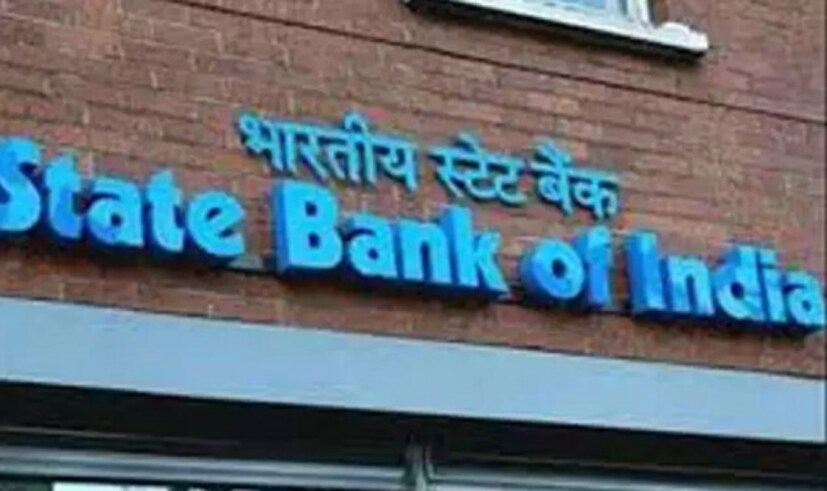 এই অ্যাকাউন্টে ন্যূনতম ব্যালেন্স রাখা বাধ্যতামূলক নয় ৷ তবে সর্বোচ্চ ৫০ হাজার টাকার এই অ্যাকাউন্টে রাখতে পারবেন ৷