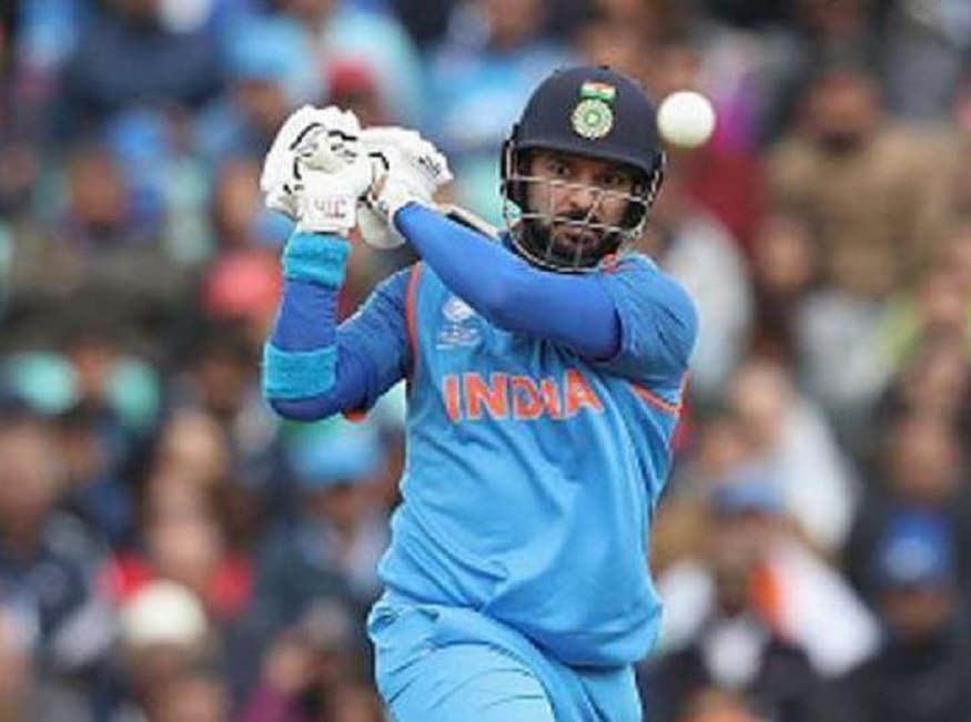 ২০১৭ -র চ্যাম্পিয়ন্স ট্রফির আশপাশের ম্যাচগুলিতে তিনি দু‘বার ম্যান অফ দ্য ম্যাচও হয়েছিলেন কিন্তু তারপরেও তাঁকে দলে রাখা হয়নি এই কথা মনে করে ভীষণই বিষণ্ণ বোধ হয় বলে জানিয়েছেন যুবি ৷ Photo- File ২০১৭ -র চ্যাম্পিয়ন্স ট্রফির আশপাশের ম্যাচগুলিতে তিনি দু‘বার ম্যান অফ দ্য ম্যাচও হয়েছিলেন কিন্তু তারপরেও তাঁকে দলে রাখা হয়নি এই কথা মনে করে ভীষণই বিষণ্ণ বোধ হয় বলে জানিয়েছেন যুবি ৷ Photo- File