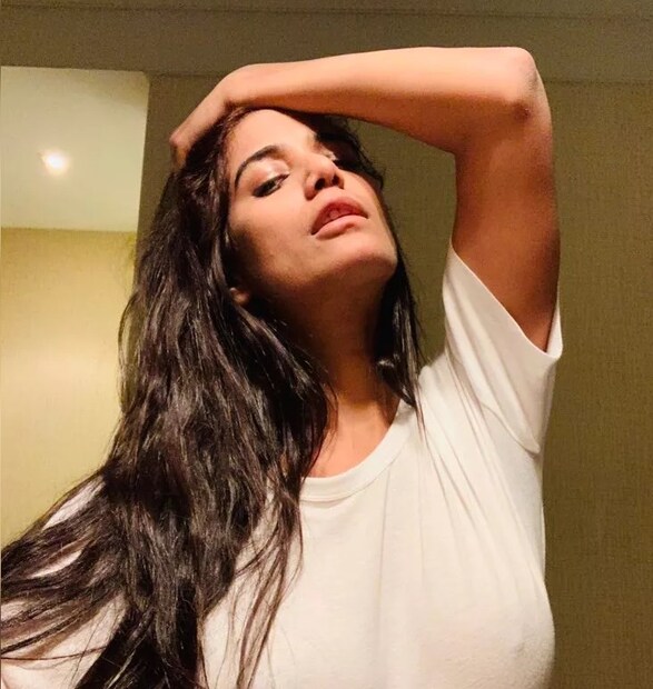 প্রতিটি সুপারহট ছবিতে উঠেছে ঝড় ৷ সংগৃহীত ছবি ৷