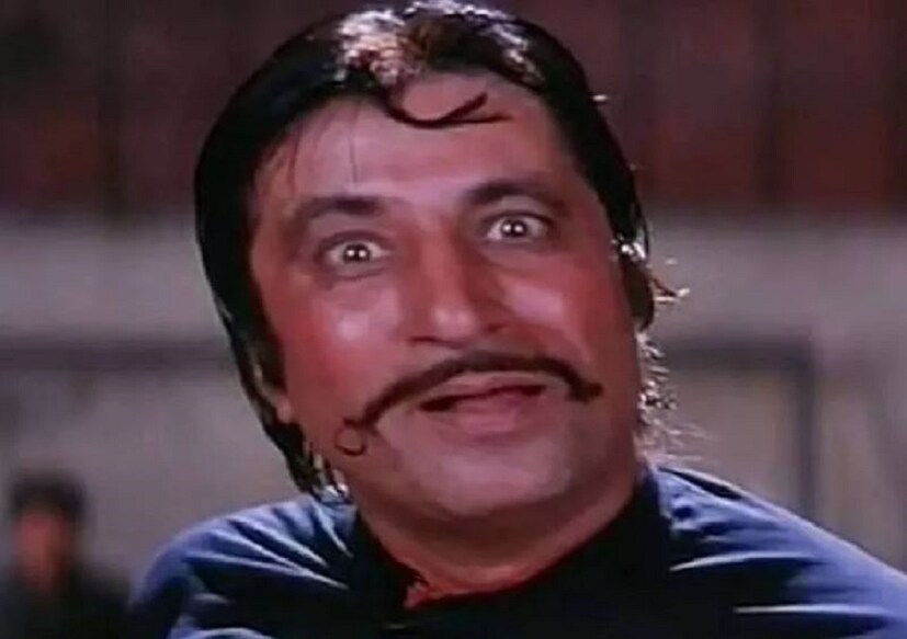 এই শুনেই খুশিতে গদগদ হন শক্তি কাপুর৷ কারণ তিনি বুঝতে পারেন যে সেই নবাগত আর কেউ নন, শক্তি নিজে৷ এরপরই ফিরোজ খানের ছবি কুরবানে অভিনয় করেন শক্তি কাপুর৷ Representative Image