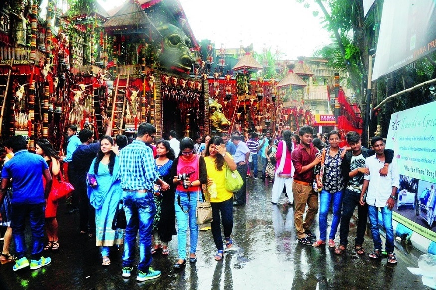 আগামী বছর মহালয়া থেকে পুজোর ফরাক ৩৫দিনের । ১৭ সেপ্টেম্বর মহালয়া এবং সপ্তমী ২৩ সে অক্টোবর। অর্থাৎ, মহালয়া থেকে পুজোর শুরুর ফারাক ৩৫ দিনের। আগামী বছর মহালয়া থেকে পুজোর ফরাক ৩৫দিনের । ১৭ সেপ্টেম্বর মহালয়া এবং সপ্তমী ২৩ সে অক্টোবর। অর্থাৎ, মহালয়া থেকে পুজোর শুরুর ফারাক ৩৫ দিনের।