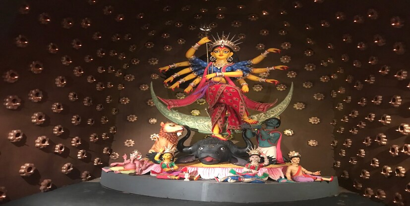এই পুজোর থিম বৈষম্যের মধ্যেও উৎসবের ঐক্য ৷