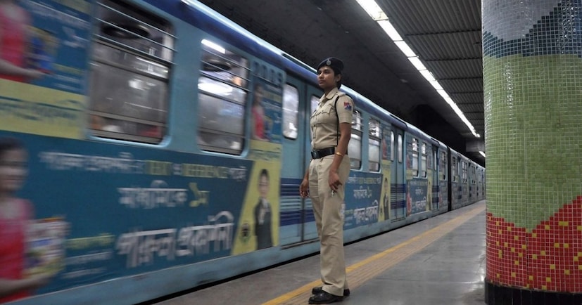  ১০-২০ কিমি পর্যন্ত নতুন ভাড়া ২০ টাকা ৷ এখন ২০ টাকায় ২৫ কিমি পর্যন্ত যাওয়া যায় ৷ ২০ কিমি উপরে নতুন ভাড়া ২৫ টাকা ৷ এখন ২৫ টাকায় ২৫ কিমির বেশি যাওয়া যায় ৷