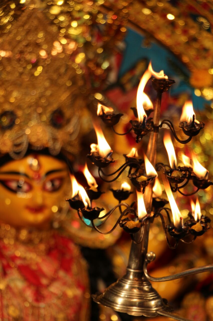 • ইতিমধ্যেই প্যান্ডেলে, বারোয়ারিতে, ঠাকুরদালানে শুরু হয়ে গিয়েছে পুজোর প্রস্তুতি ৷ কোথাও কোথাও শুরু হয়ে গিয়েছে অষ্টমীর অঞ্জলিও ৷ নিজস্ব চিত্র ৷ • ইতিমধ্যেই প্যান্ডেলে, বারোয়ারিতে, ঠাকুরদালানে শুরু হয়ে গিয়েছে পুজোর প্রস্তুতি ৷ কোথাও কোথাও শুরু হয়ে গিয়েছে অষ্টমীর অঞ্জলিও ৷ নিজস্ব চিত্র ৷