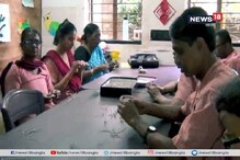 নাওয়া-খাওয়া ভুলে এখন প্রদীপ তৈরিতে ব্যস্ত ঘোষপাড়ার বিশেষ চাহিদাসম্পন্নরা নাওয়া-খাওয়া ভুলে এখন প্রদীপ তৈরিতে ব্যস্ত ঘোষপাড়ার বিশেষ চাহিদাসম্পন্নরা