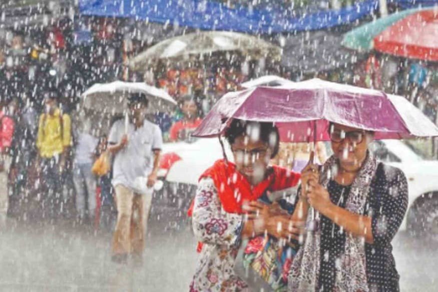 দক্ষিণ-পশ্চিম মৌসুমি বায়ু সরে উত্তর-পূর্ব মৌসুমি বায়ু আশায় বাংলাতেও আবহাওয়ার পরিবর্তন। আকাশের দিকে পরিবর্তনের ফলে ঝন্ঝা তৈরি হওয়ার সম্ভাবনা । প্রতীকী ছবি ৷ দক্ষিণ-পশ্চিম মৌসুমি বায়ু সরে উত্তর-পূর্ব মৌসুমি বায়ু আশায় বাংলাতেও আবহাওয়ার পরিবর্তন। আকাশের দিকে পরিবর্তনের ফলে ঝন্ঝা তৈরি হওয়ার সম্ভাবনা । প্রতীকী ছবি ৷