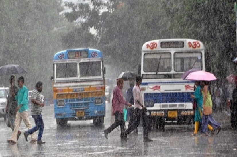 আবহাওয়া দফতরের পূর্বাভাস অনুযায়ী, আগামী ২৪ ঘণ্টায় উত্তরবঙ্গের দার্জিলিং সহ পাঁচ জেলায় হালকা বৃষ্টির সম্ভাবনা। 