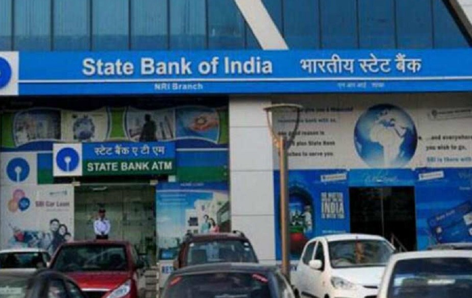 প্রত্যেক ঘণ্টায় রয়েছে প্রাইজ জেতার সুযোগ ৷ দিওয়ালি অফারে মেগা প্রাইজ, উইকলি প্রাইজ, ডেলি প্রাইজ ও আওয়ারলি প্রাইজ জিতে পারবেন ৷ আওয়ারলি প্রাইজে প্রত্যেক ঘণ্টায় ৫০ জন পিউমার তরফে ১০০০ টাকার গিফ্টা ভাউচার মিলবে ৷ ডেলি প্রাইজে ১০জন ৬৯৯৯ টাকার ওয়ারলেস হেডফোন জেতার সুযোগ মিলবে ৷ উইকলি প্রাইজে প্রত্যেক সপ্তাহে ২০ জন Mi A3 স্মার্টফোন জেতার সুযোগ রয়েছে, যার দাম প্রায় ১৭,৪৯৯ টাকা ৷ প্রত্যেক ঘণ্টায় রয়েছে প্রাইজ জেতার সুযোগ ৷ দিওয়ালি অফারে মেগা প্রাইজ, উইকলি প্রাইজ, ডেলি প্রাইজ ও আওয়ারলি প্রাইজ জিতে পারবেন ৷ আওয়ারলি প্রাইজে প্রত্যেক ঘণ্টায় ৫০ জন পিউমার তরফে ১০০০ টাকার গিফ্টা ভাউচার মিলবে ৷ ডেলি প্রাইজে ১০জন ৬৯৯৯ টাকার ওয়ারলেস হেডফোন জেতার সুযোগ মিলবে ৷ উইকলি প্রাইজে প্রত্যেক সপ্তাহে ২০ জন Mi A3 স্মার্টফোন জেতার সুযোগ রয়েছে, যার দাম প্রায় ১৭,৪৯৯ টাকা ৷
