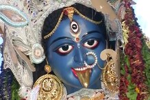 উৎসবে উৎসাহ অটুট, আর্মহার্স্ট স্ট্রিটে নবযুবক সংঘে ভিড় উৎসবে উৎসাহ অটুট, আর্মহার্স্ট স্ট্রিটে নবযুবক সংঘে ভিড়