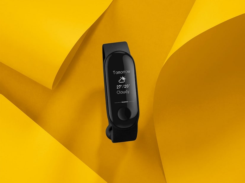 এই ব্যান্ডটির একটি বিশেষত্ব হল এর Find Device ফিচারটি। এই ফিচারটির সাহায্যে আপনি সহজেই নিজের ফোন খুঁজে বার করতে পারবেন। এর জন্য আপনাকে নিজের ফোনটি এই ব্যান্ডের সঙ্গে পেয়ার করে রাখতে হবে। এই ব্যান্ডের সাহায্যে আপনি নিজের ফোনের অনেক কাজ করতে পারবেন সহজেই। আপনি আগামী তিন দিনের আবহাওয়াও জানতে পাবেন।