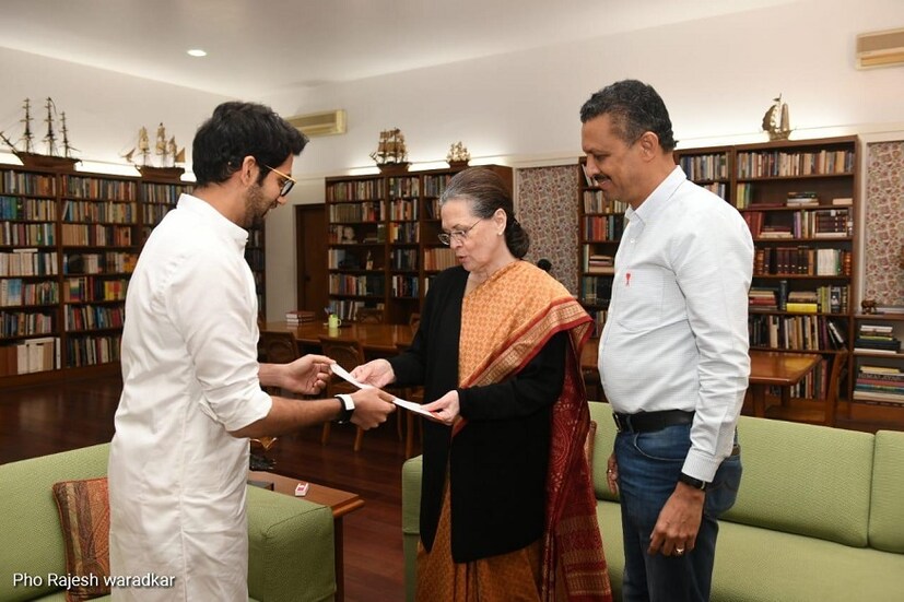আগামিকাল মহারাষ্ট্রের মুখ্যমন্ত্রী পদে উদ্ধবের শপথ। শিবাজি পার্কের অনুষ্ঠানে থাকতে পারেন সনিয়া গান্ধি। রাহুল গান্ধির না থাকার সম্ভাবনা। 