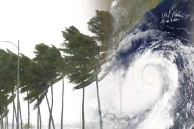 ধেয়ে আসছে ঘূর্ণিঝড় বুলবুল৷ সতর্কবার্তা দেওয়া হচ্ছে সরকারি স্তরে৷ ঝড়ের সময় কী করবেন এবং কী করবেন না, সেটাও জানানো হয়েছে৷ 