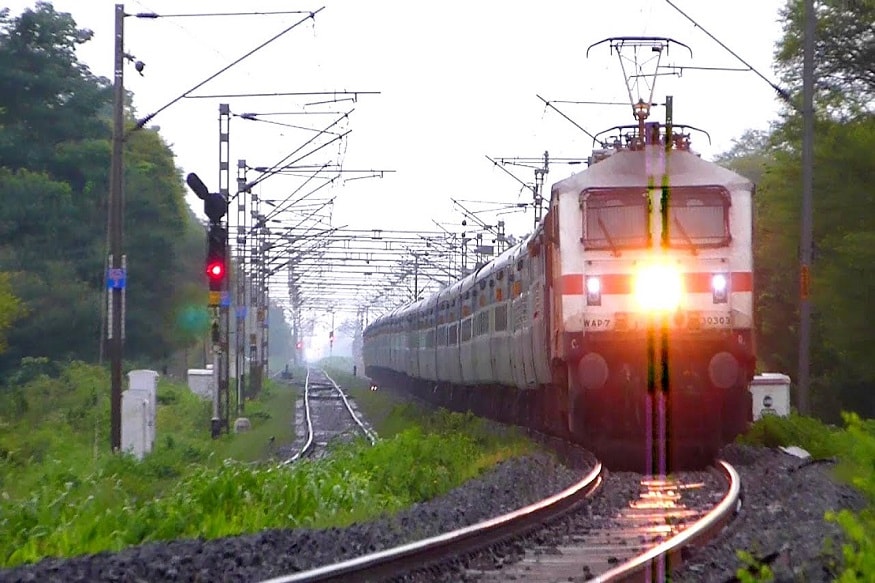 IRCTC-কে তেজস এক্সপ্রেস চালানোর দায়িত্ব দিয়েছে রেলমন্ত্রক ৷ শতাব্দী এক্সপ্রেসের থেকে ২৫-৩০ শতাংশ ভাড়া বেশি তেজস এক্সপ্রেসে ৷ প্রতীকী ছবি ৷ IRCTC-কে তেজস এক্সপ্রেস চালানোর দায়িত্ব দিয়েছে রেলমন্ত্রক ৷ শতাব্দী এক্সপ্রেসের থেকে ২৫-৩০ শতাংশ ভাড়া বেশি তেজস এক্সপ্রেসে ৷ প্রতীকী ছবি ৷