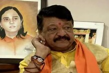 বিজেপি নেতা কৈলাস বিজয়বর্গীর গাড়ি আটকে প্রবল বিক্ষোভ বিজেপি নেতা কৈলাস বিজয়বর্গীর গাড়ি আটকে প্রবল বিক্ষোভ