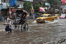 বুলবুলের ধাক্কায় ৪৮ ঘণ্টার ভারি বৃষ্টি কলকাতায়, জলমগ্ন বিভিন্ন অঞ্চল বুলবুলের ধাক্কায় ৪৮ ঘণ্টার ভারি বৃষ্টি কলকাতায়, জলমগ্ন বিভিন্ন অঞ্চল